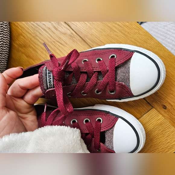 Converse - Picture 4 of 4